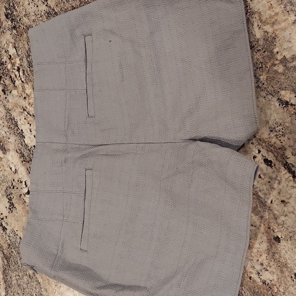 Loft Riviera Short - Picture 2 of 4